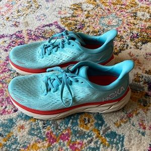 Hoka Clifton 8